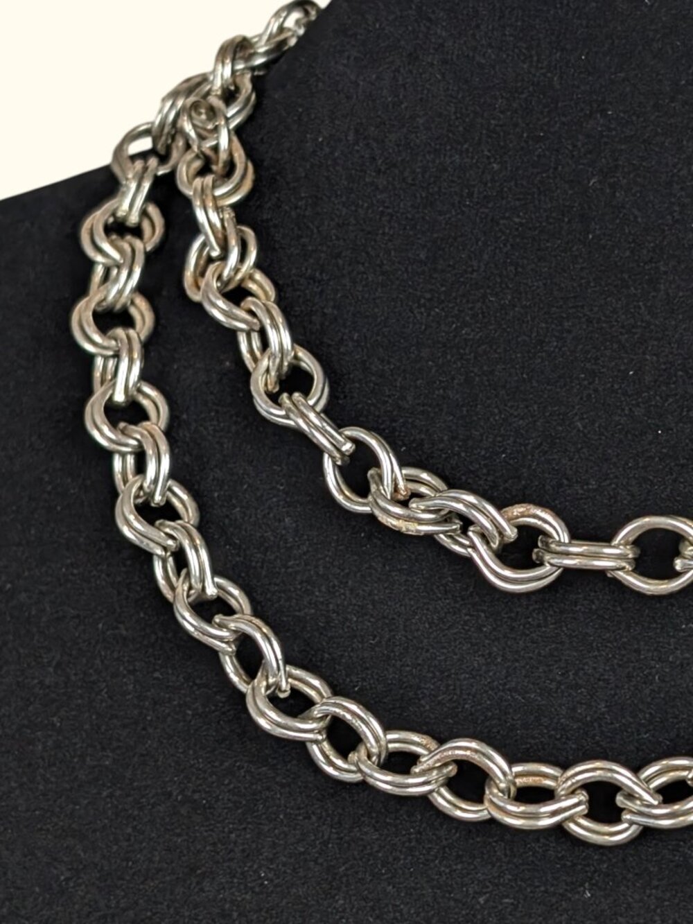 (2/$20) V. Doubled Tear Link Distressed Chain Necklace - Picture 3 of 5